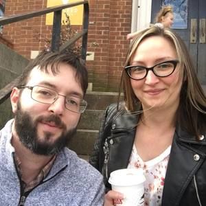 Meet your Posher, Laurie